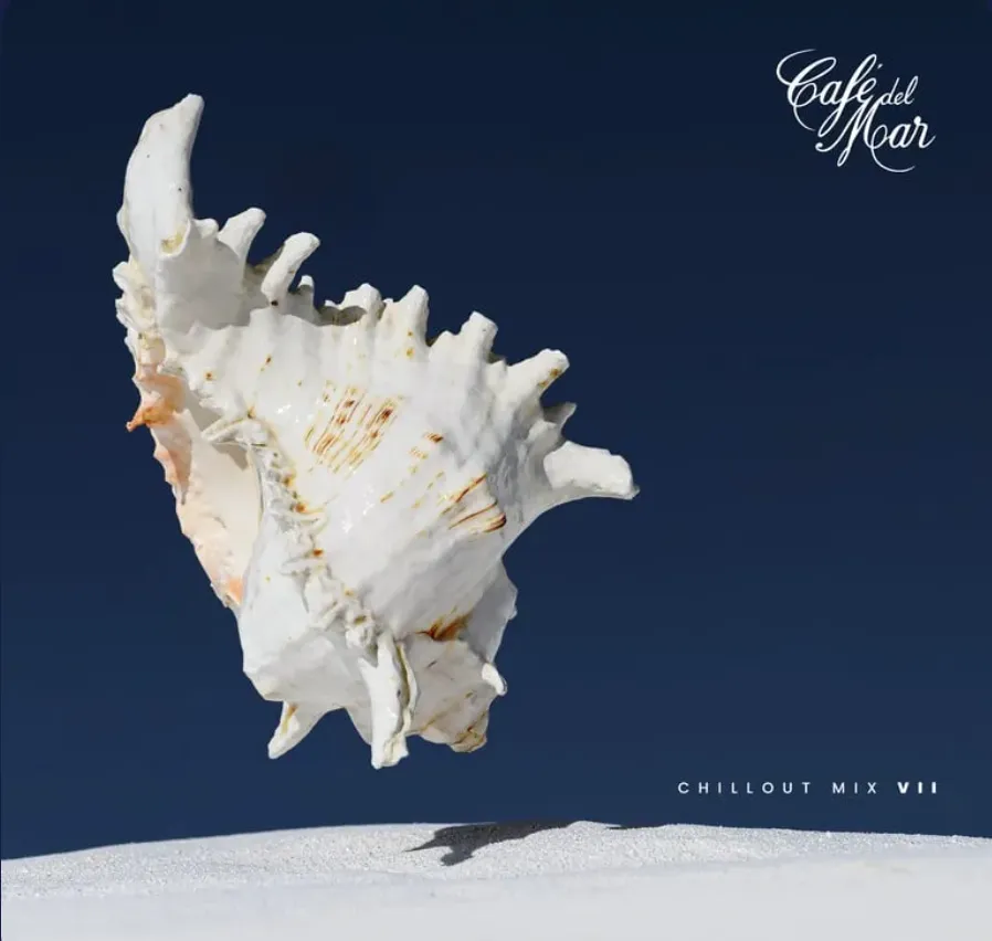 Cafe del Mar DJMIX VII includes Visions Of Light